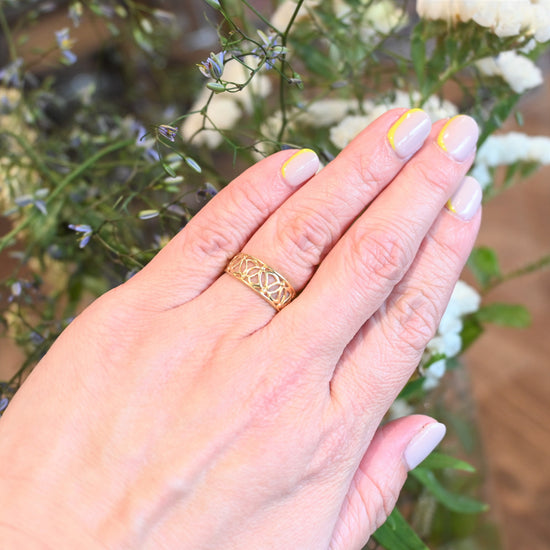 透かしデザイン リング | 芦屋Antico