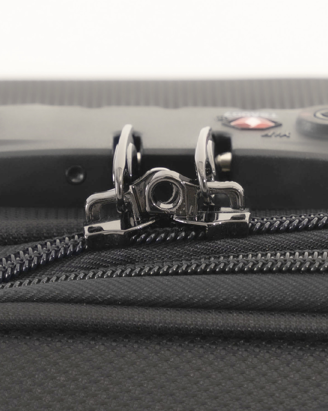 TRIPLAYER | スーツケース｜アジア・ラゲージ (Asia Luggage Inc) 公式