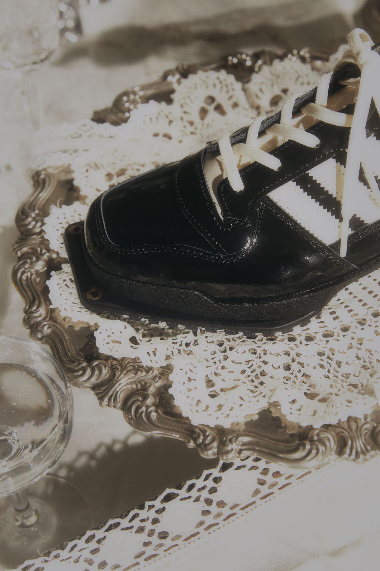 adidas Originals FORUM SQ W | atmos（アトモス） 公式オンラインストア