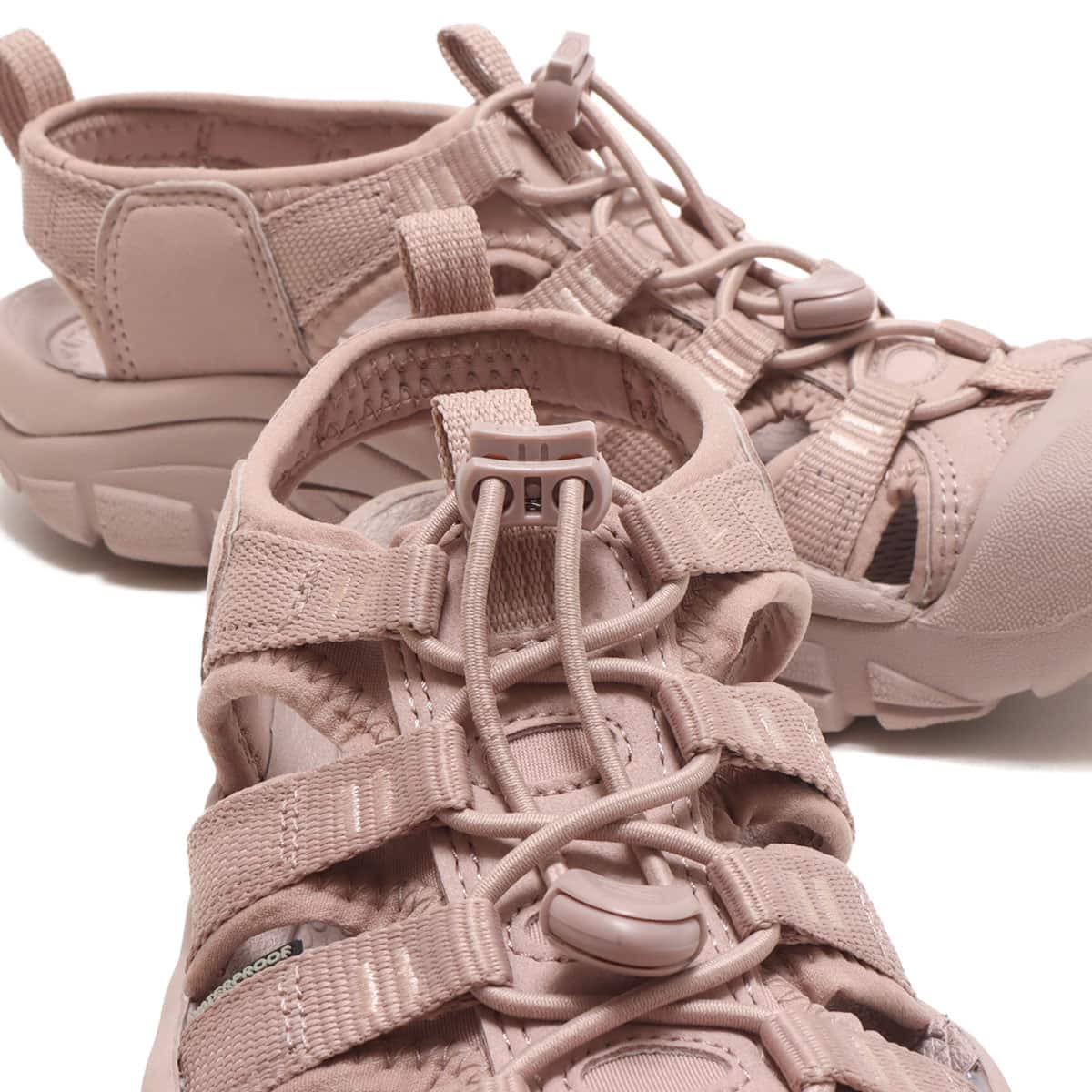 KEEN NEWPORT H2 Monochrome/Fawn 24SS-I（キーン ニューポート エイチ