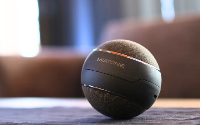小さな惑星から広がる360°音響体験 プラネット型スピーカー ｢MAGSONIC