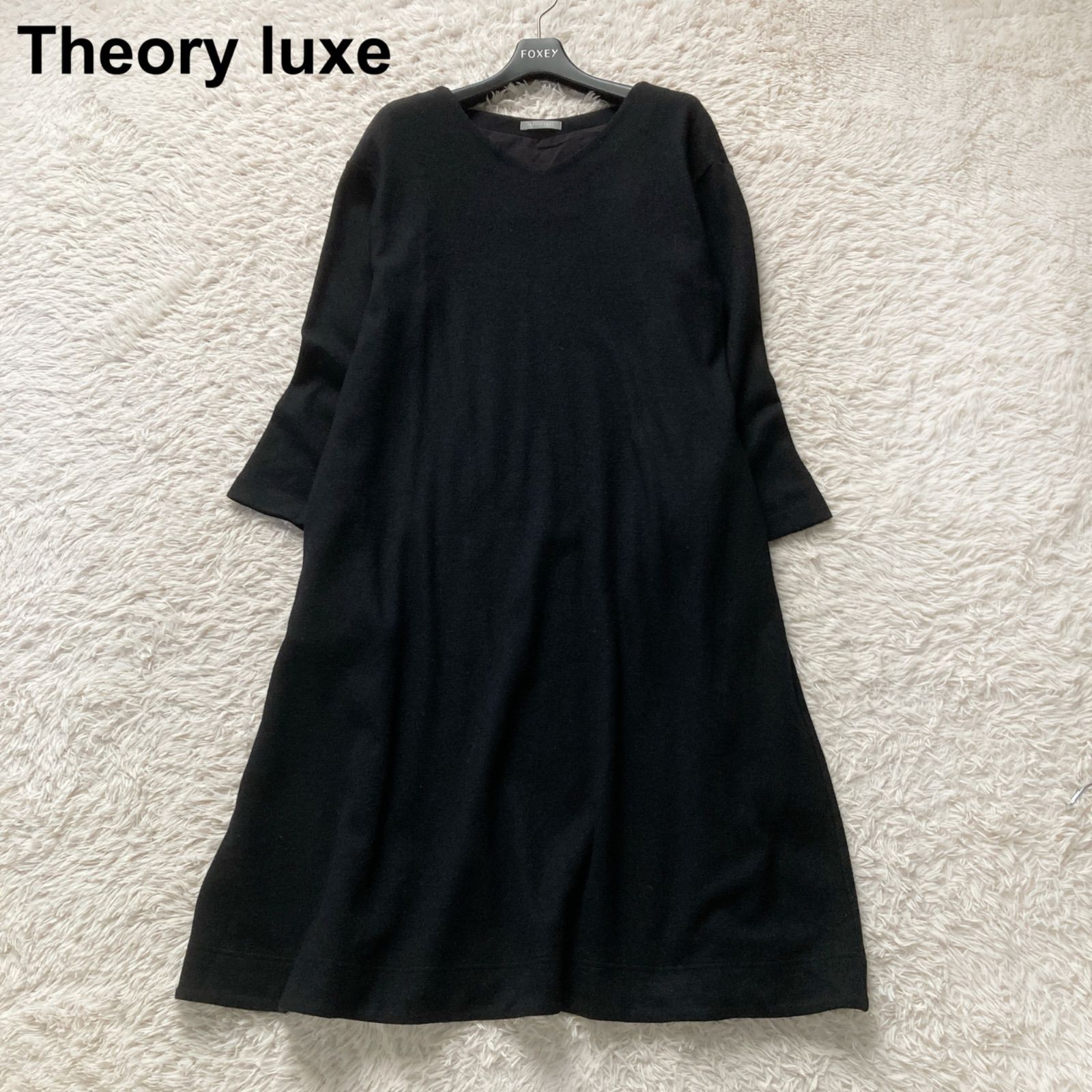 美品 Theory luxe セオリーリュクス 極上ウール100% Vネック ロング
