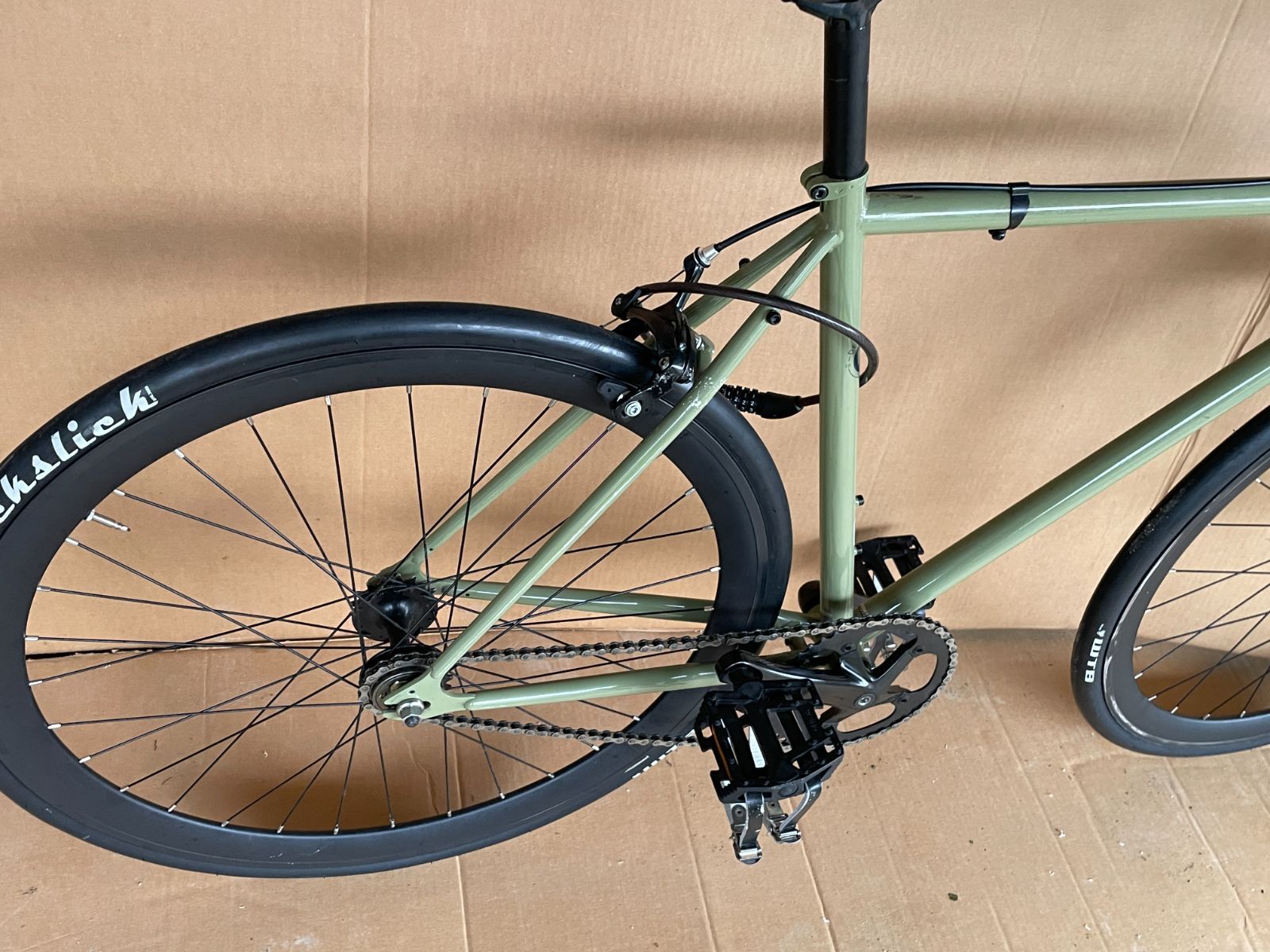 送料無料（一部地域除く） Fuji DECLARATION ピストバイク 52 シングル