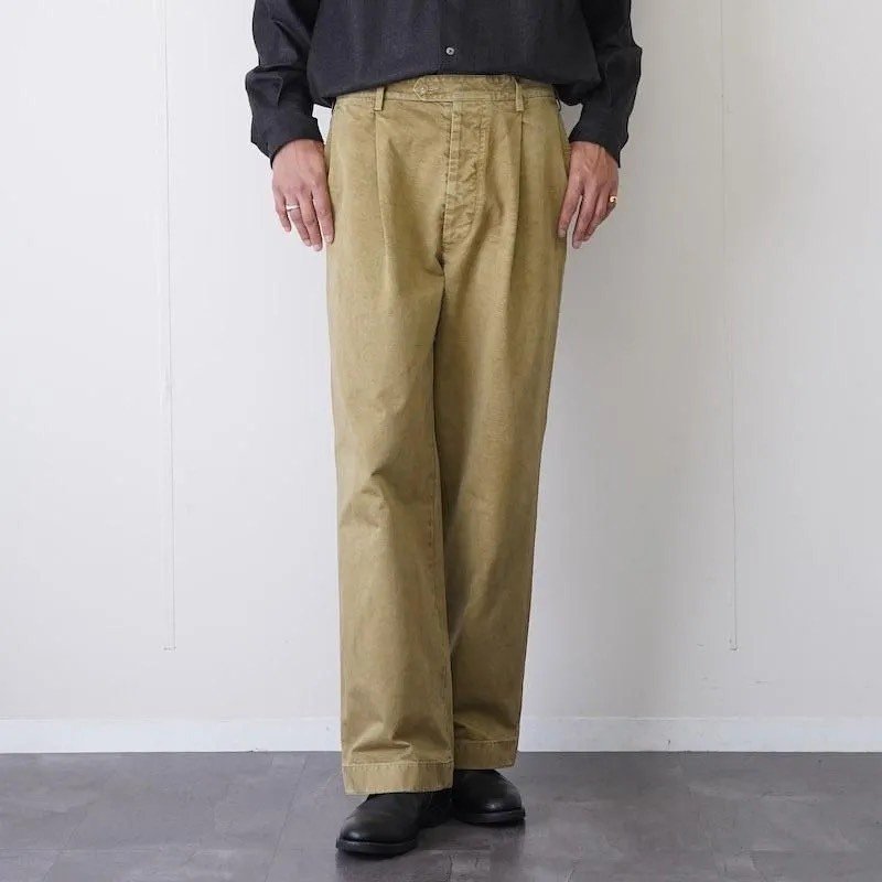 20年は穿けそうな、AURALEEの特別なチノパン。【2025 A/W】AURALEE