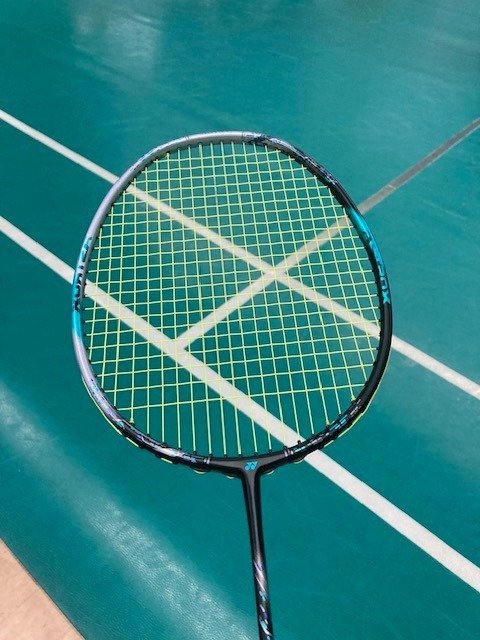 アストロクス88dプロの個人的なレビュー！使い心地や他のラケットと