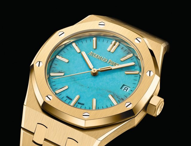 オーデマ ピゲから 輝くターコイズダイヤルの「ロイヤル オーク