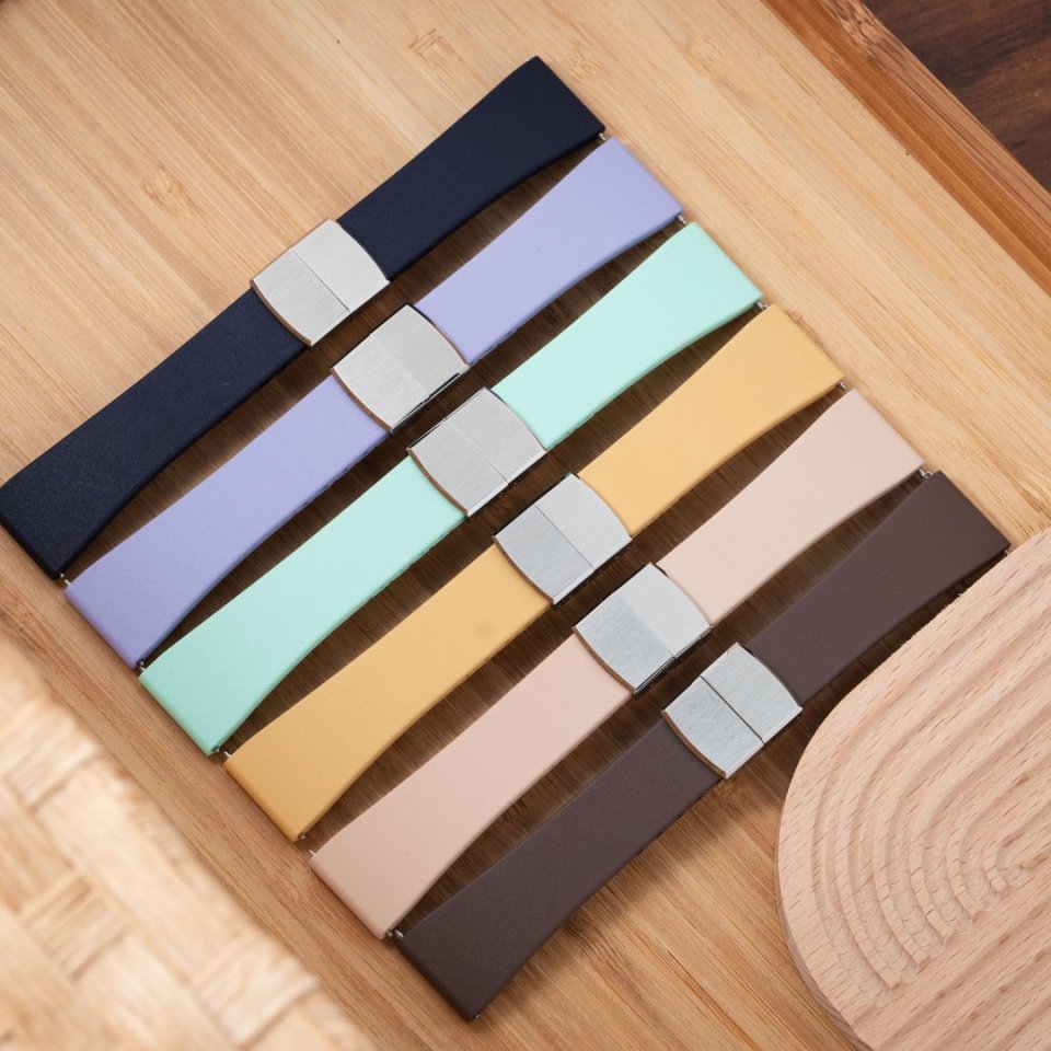 Delugs(デラグス) 】サマーストラップキャンペーン 8.13(火)～8.31(土