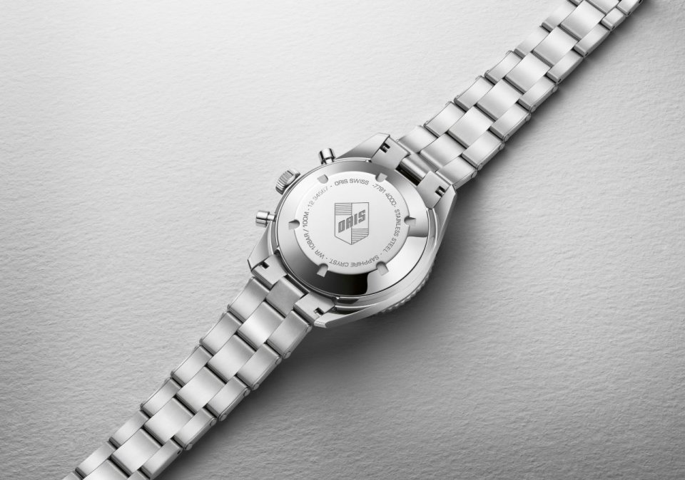 オリスが 「ダイバーズ65クロノグラフ」をアップデート | NEWS