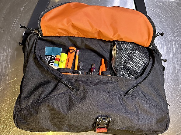 Mystery Ranch 3 Way 18L Expandable Briefcase Reviews - Trailspace