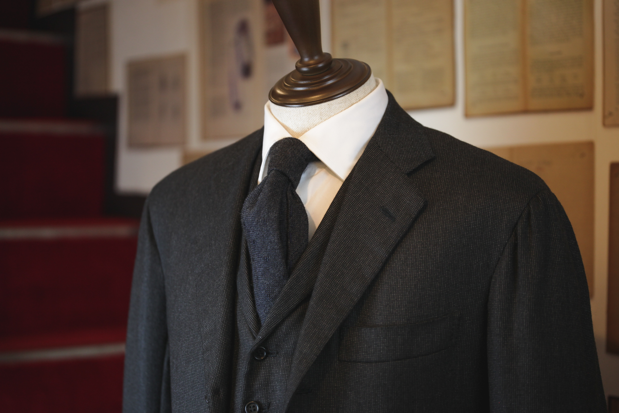 Kiton キートン 本切羽 段返り3つボタン テーラードジャケット 46