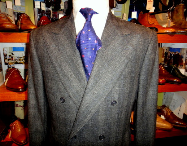 サルトリオ sartorio】新品 秋冬向け チェック格子柄 ダブルスーツ 48