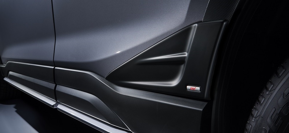 フォレスター・SK STIエアロガーニッシュ（リヤドア）が安い