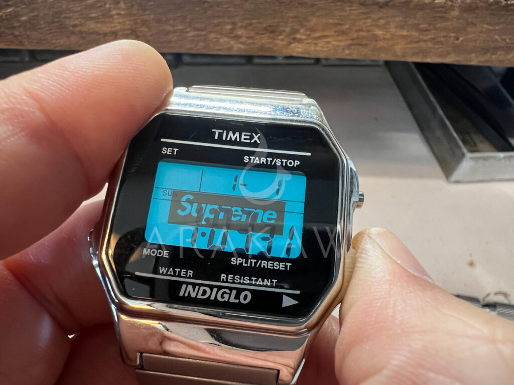 大切な腕時計も安心してお任せください！TIMEX×SUPREMEのコラボ時計