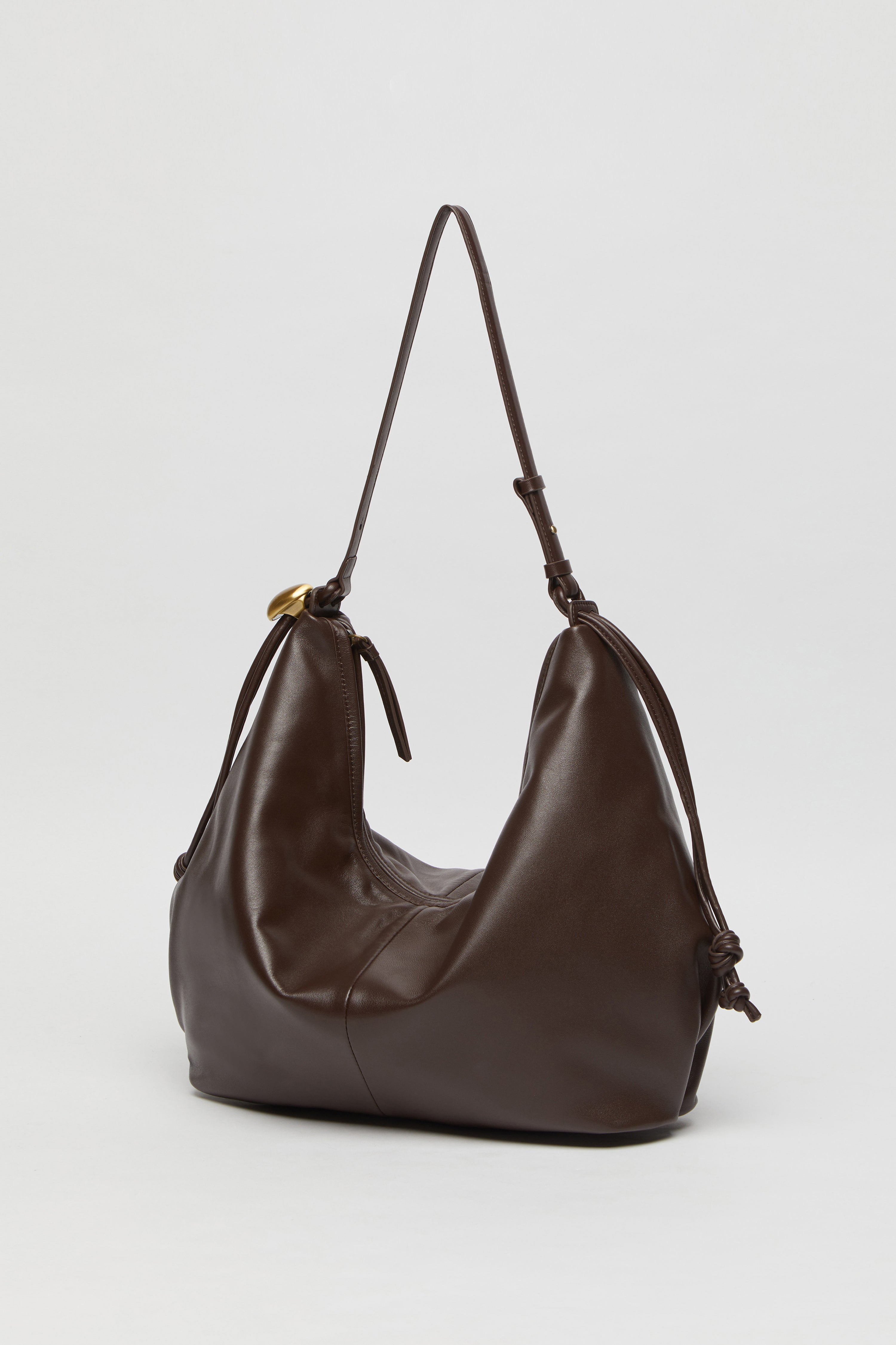 Large ridge shoulder bag