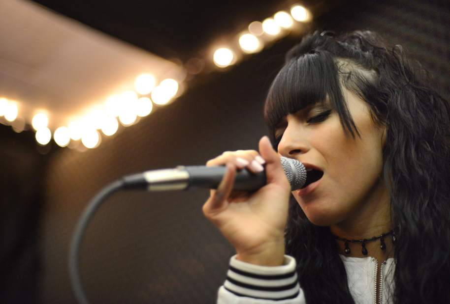 Mia Z records single, plans summer shows | TribLIVE.com