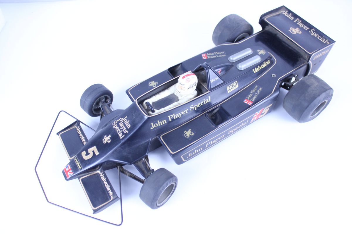 バンダイ JPS Mark IV Lotus 79 1/10スケールラジコンカー バンダイ