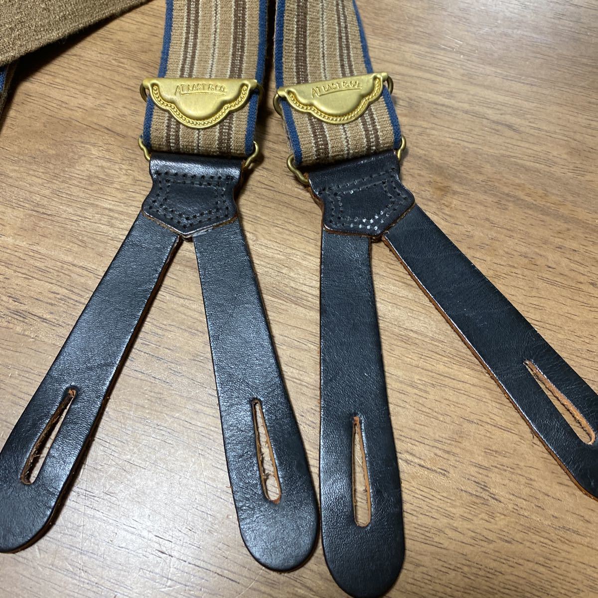 atlast&coアットラストブッチャーtimeworn デニムサスペンダー