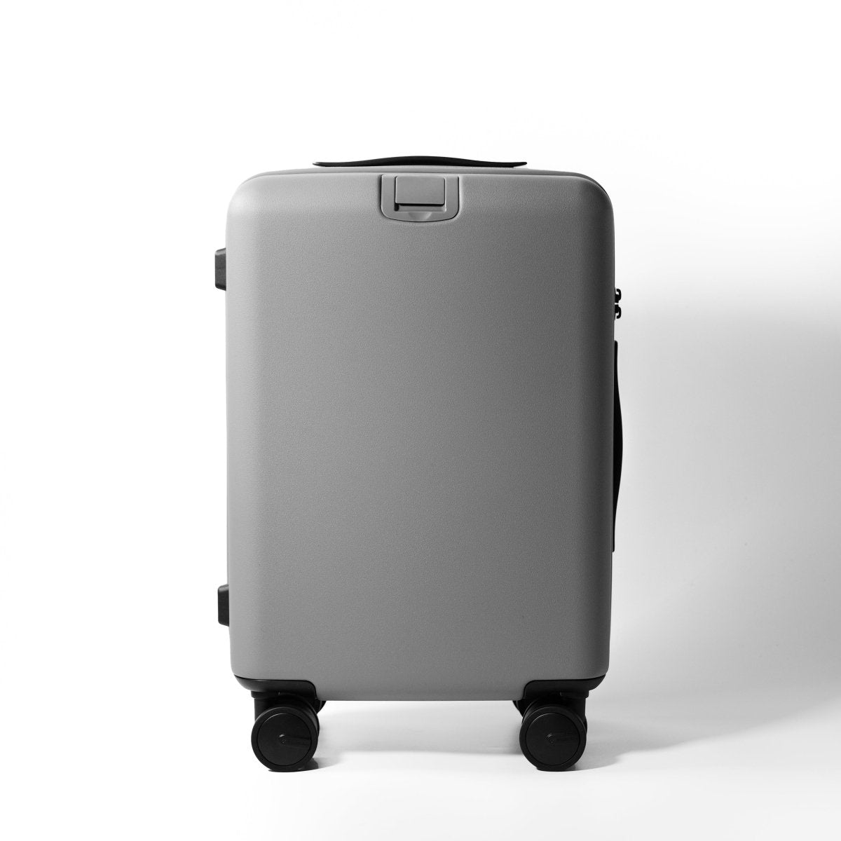 essential-luxe-suitcase-gray-