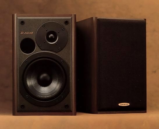 定価︰￥64,000・1996年】ONKYO D-202AII スピーカー 定価︰￥64,000