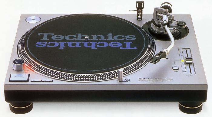 Technics SL-1200MK5 ターンテーブル2台セット Technics SL-1200MK5