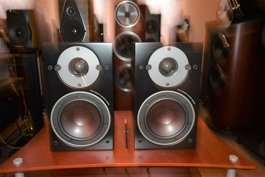 DALI OBERON1 DW 2完売いたしました 中古品 オーディオ専門店AVBOX