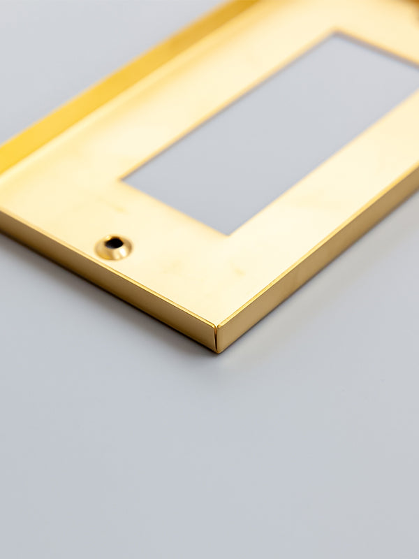 真鍮コンセントプレート