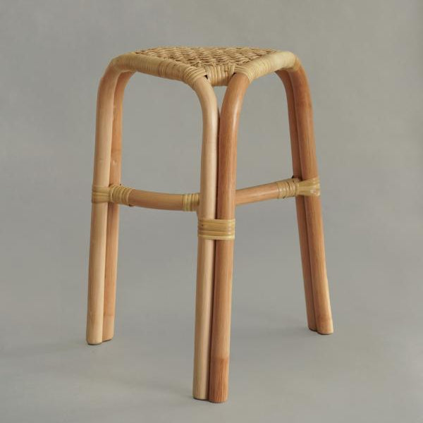 tuttu ラタン三角スツール | AXCIS ONLINE