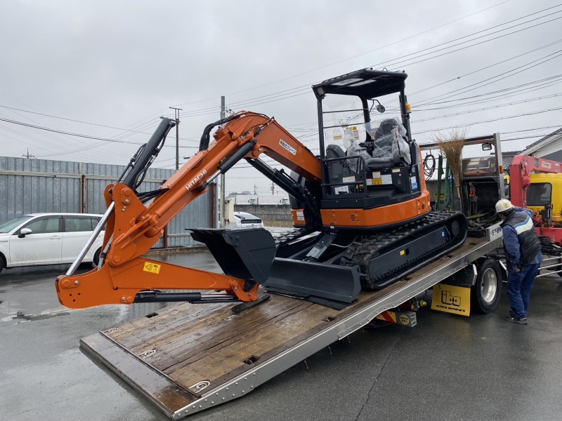 2023年2月10日新型ミニショベルZX55UR-5B投入 - 東組