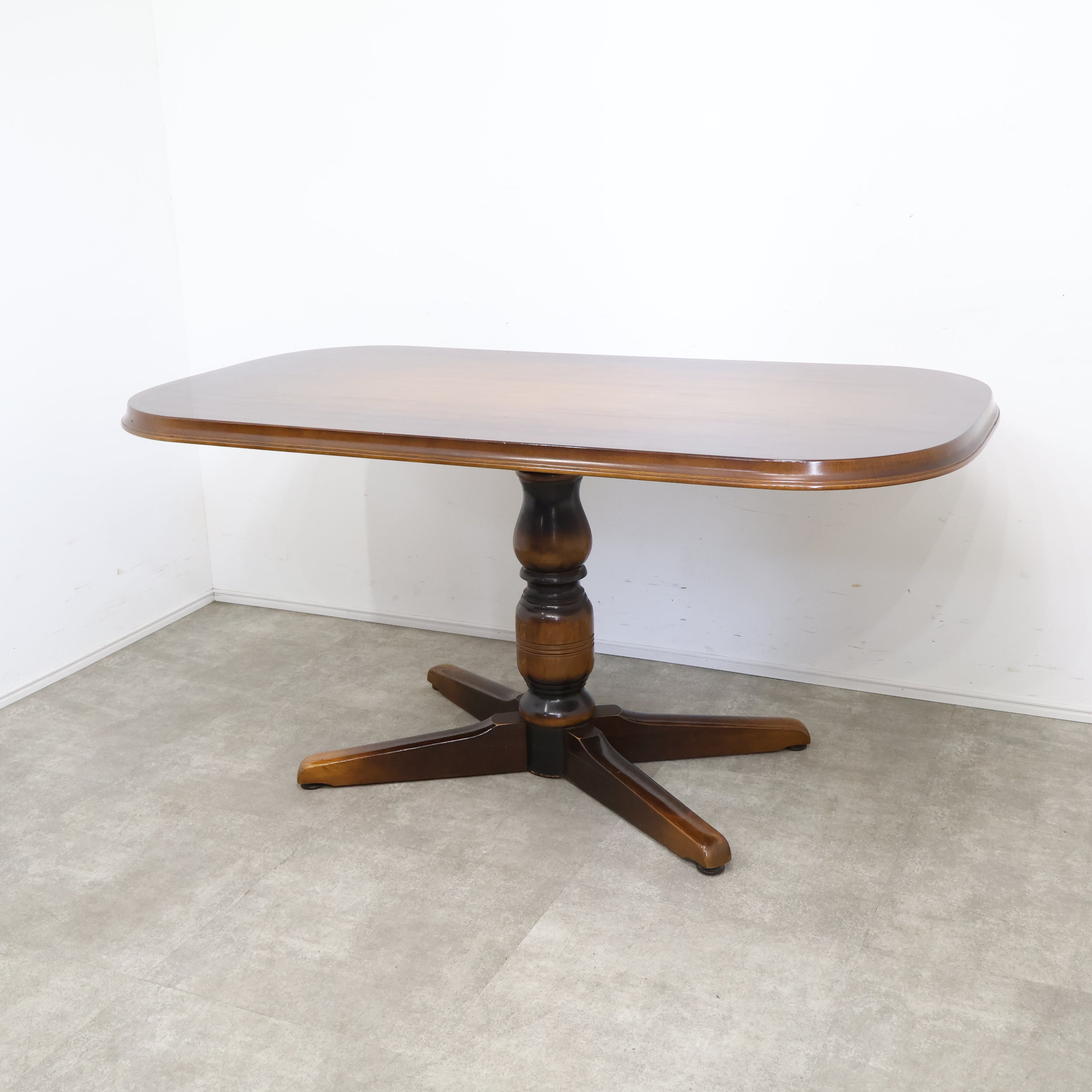 ともこ様｜キツツキマーク｜飛騨産業家具｜ダイニングテーブル｜レトロ