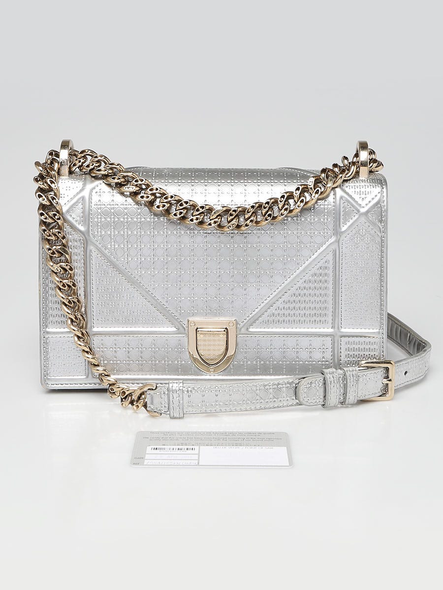 483631_12.jpg?quality=80&bg-