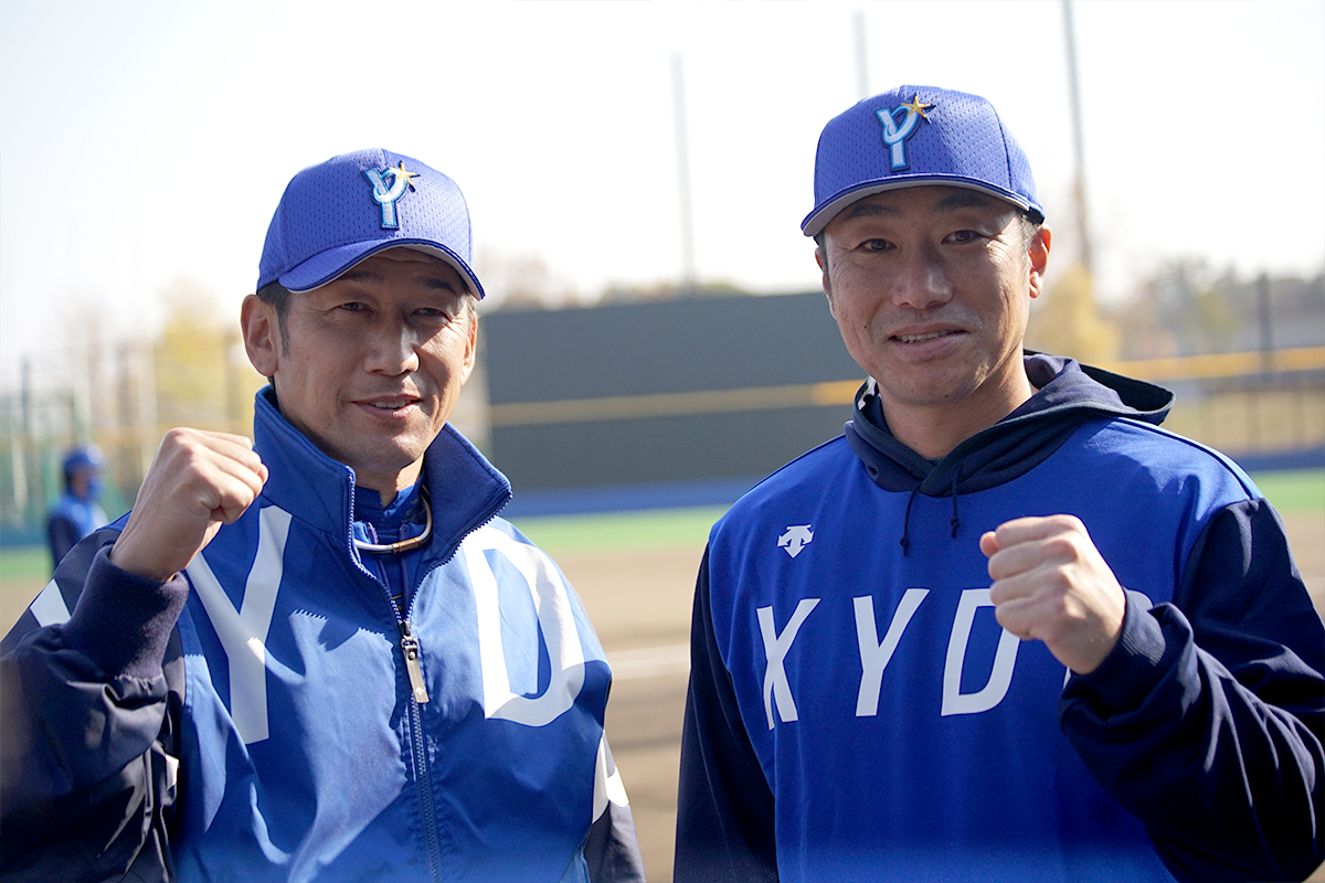 DeNAの新コーチに就任した相川亮二が兄貴分の下に即合流！「監督を男に