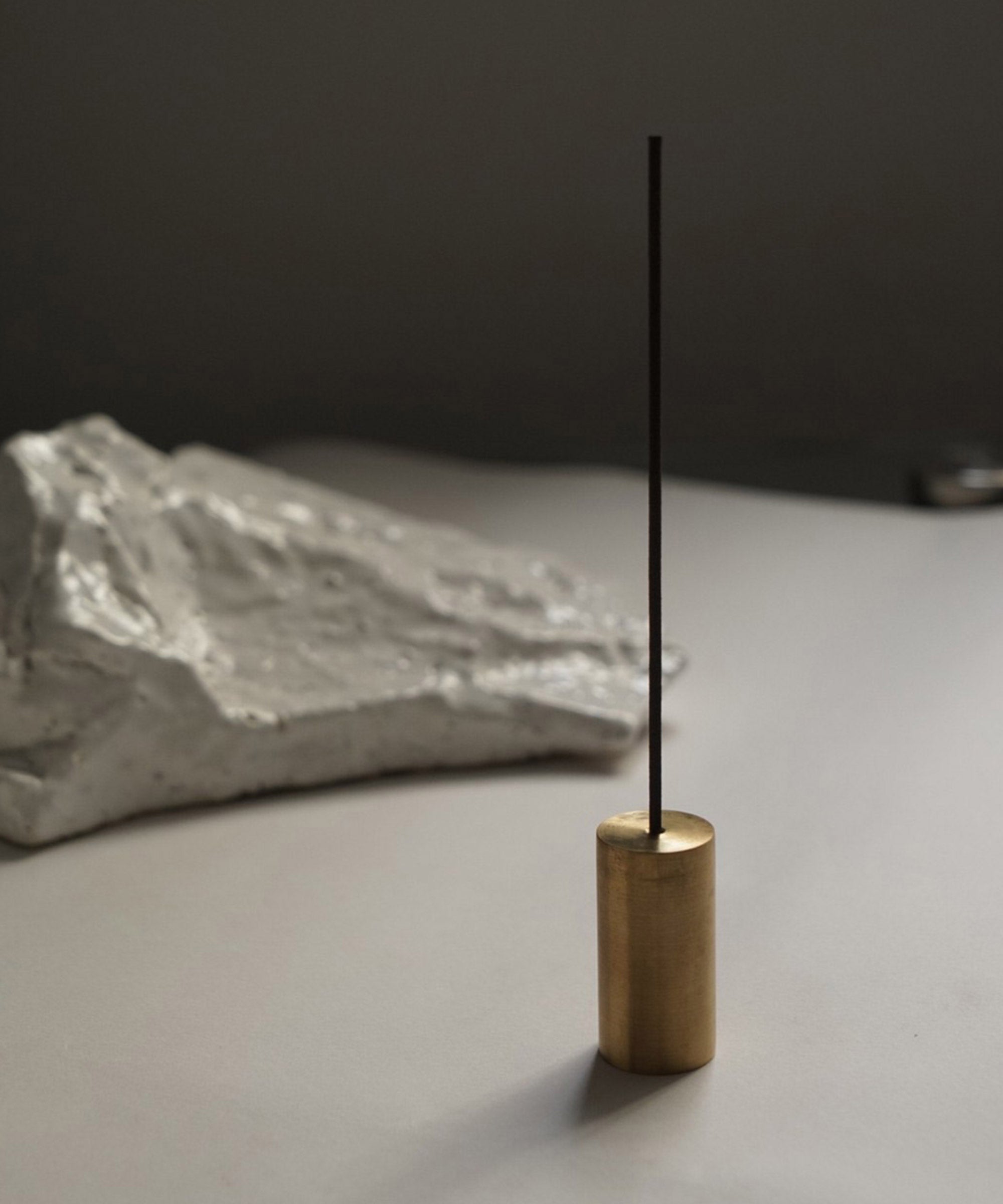 IYÉ/イェ】incense holder TOKI tall お香立て – BASIC AND ACCENT