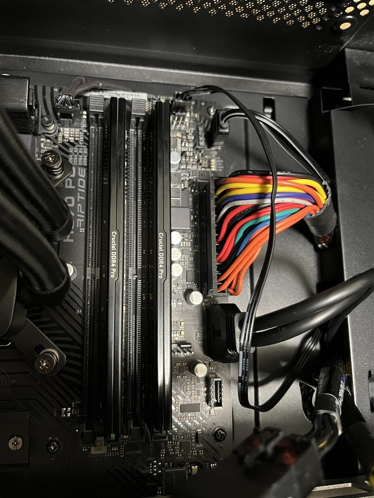 PCの電源をつけても画面に何も写りません』 ASRock H670 PG Riptide の