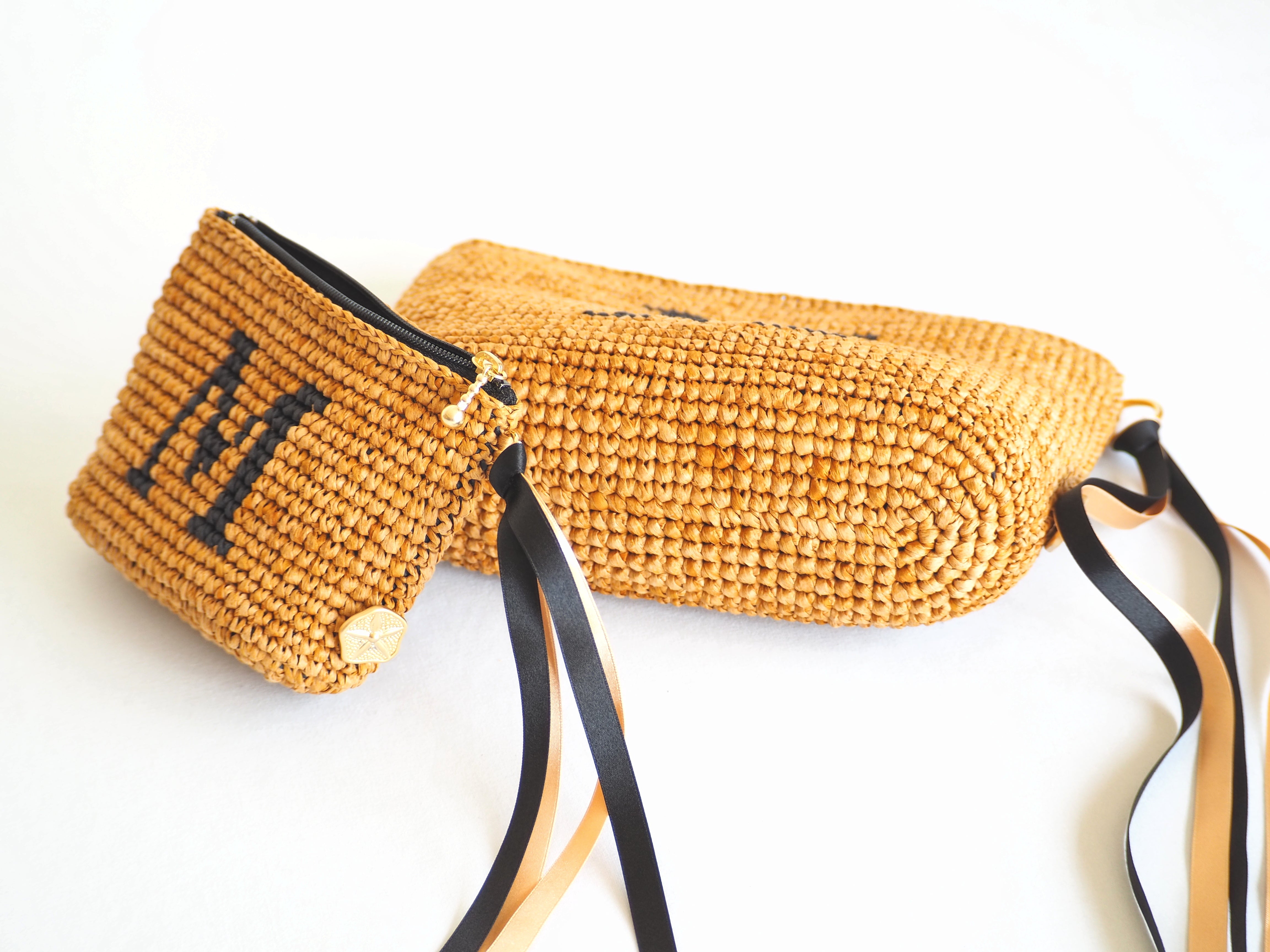 イニシャルポーチ 親子セット – BEYOND THE REEF