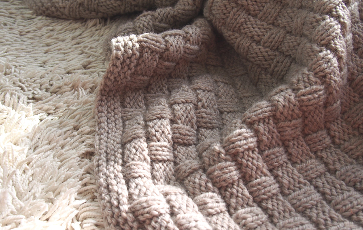 春枝さんのブランケット – BEYOND THE REEF