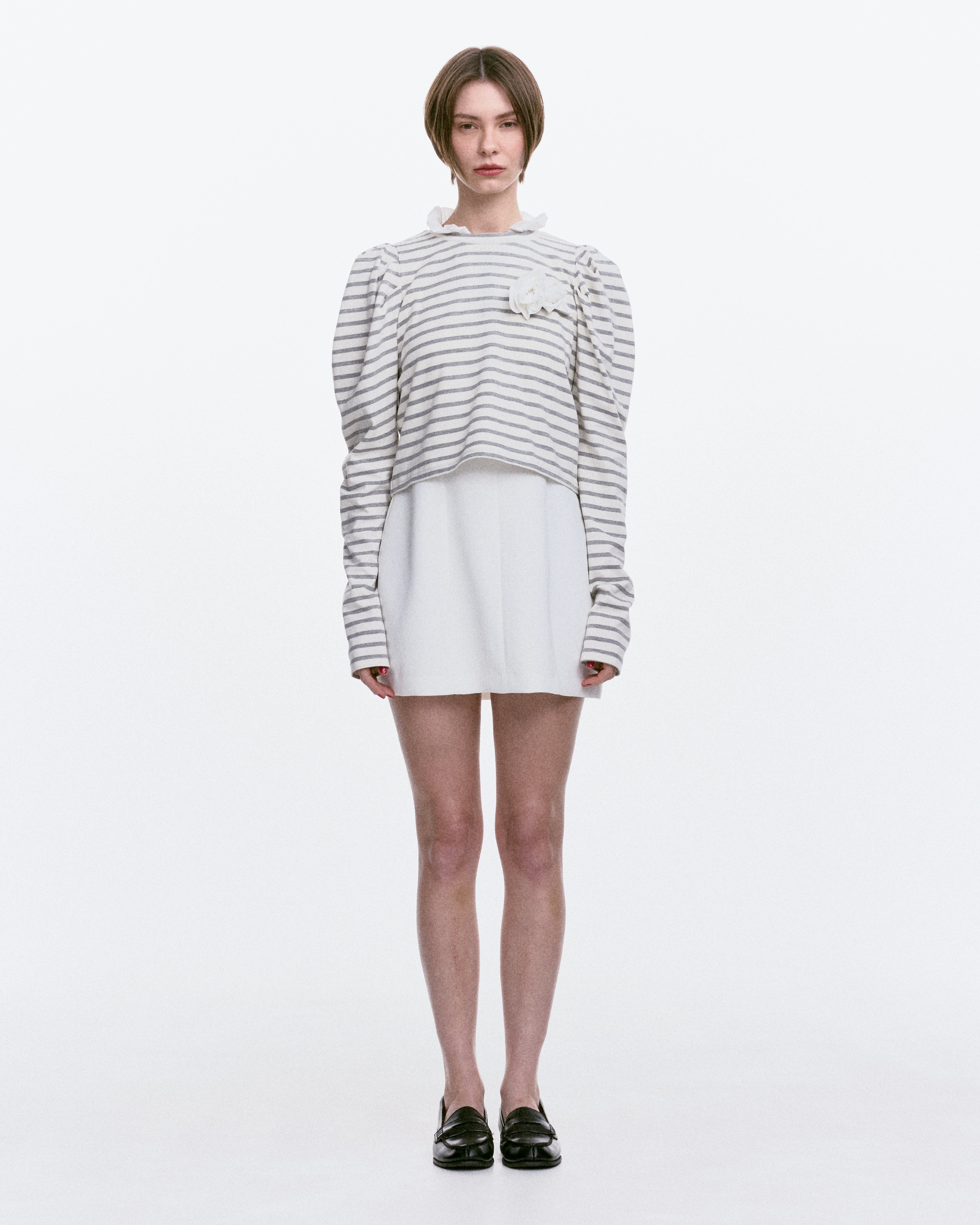 トップス Bibiy. ROSIEPEPURAMUTOP TOPS｜Bibiy.