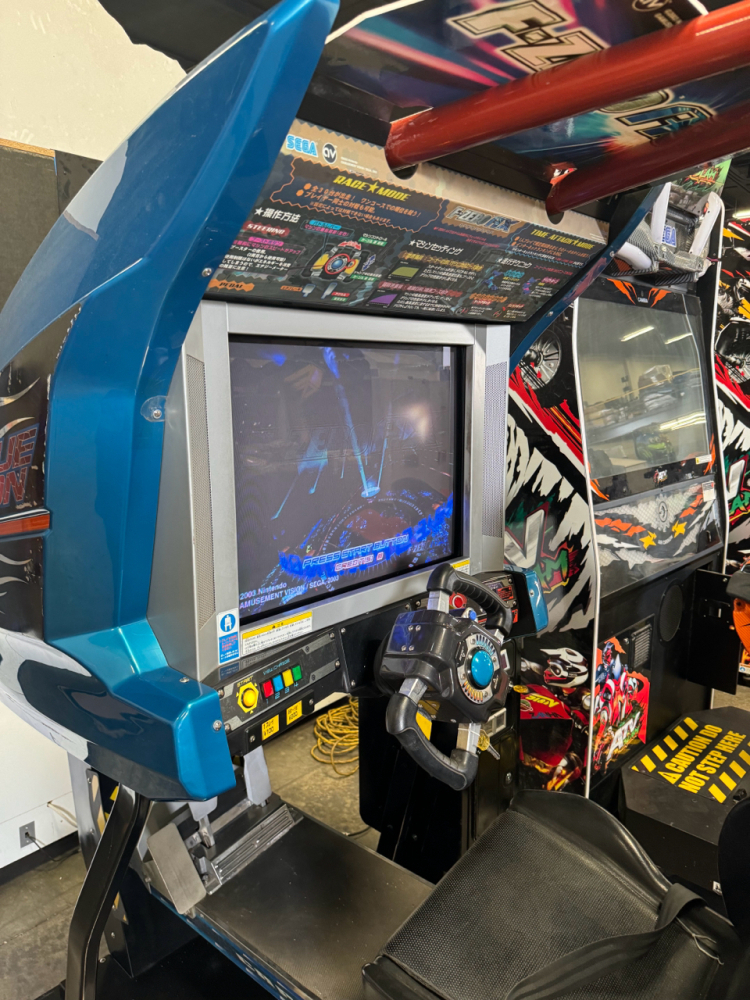 F-ZERO AX PILOT ACTION MOTION ARCADE RACING GAME SEGA