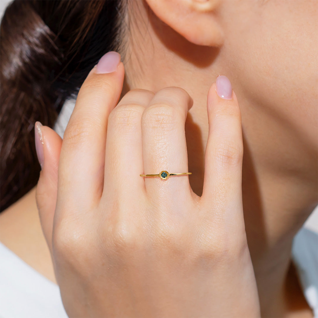 ビズー公式】アレキサンドライト K18(18金) リング アン | 希少石