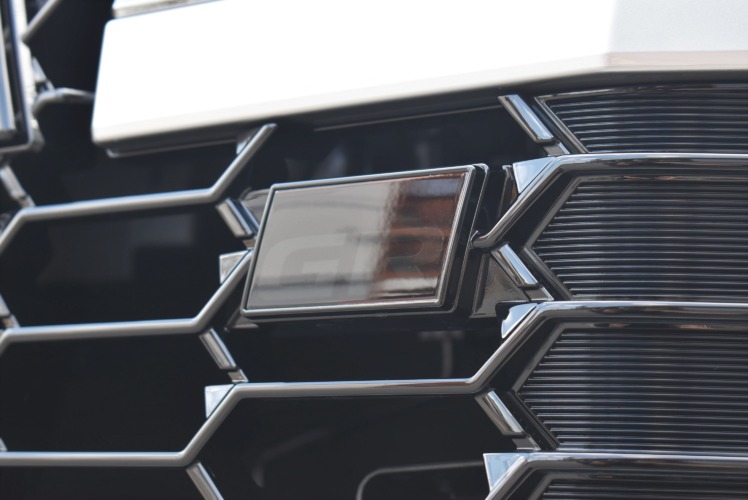 TOYOTA LAND CRUISER300 ZX / GR-Sグリル / Yupiteruセキュリティ