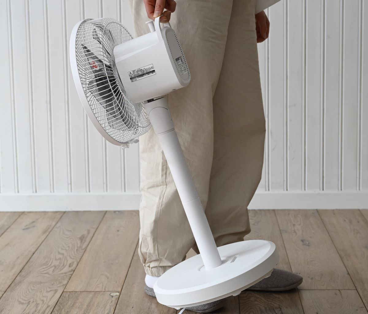 商品情報_DCモーターミニ扇風機 | 山善の商品情報サイト | YAMAZEN BOOK