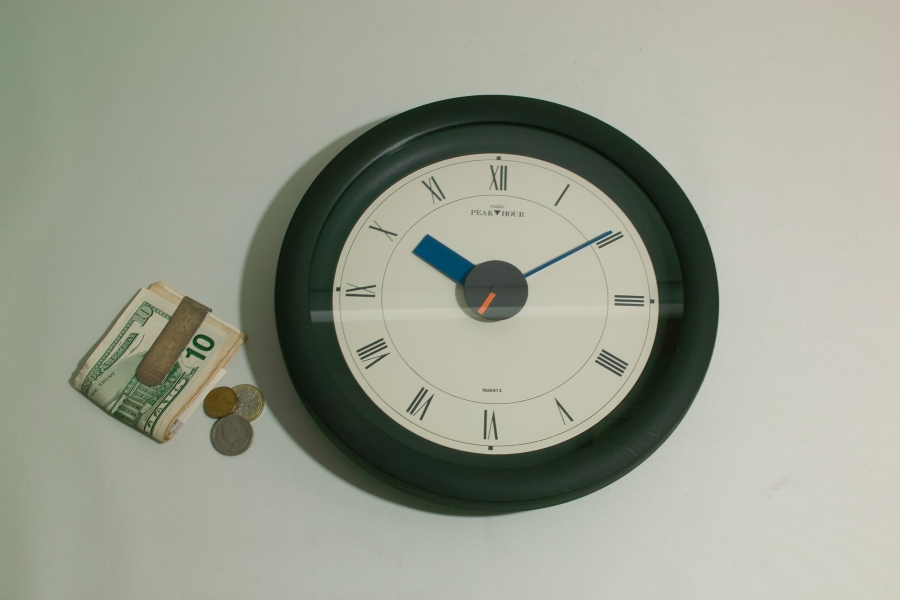 No.5900「掛時計：ポストモダン」SOLD | ボルトナットマーケット