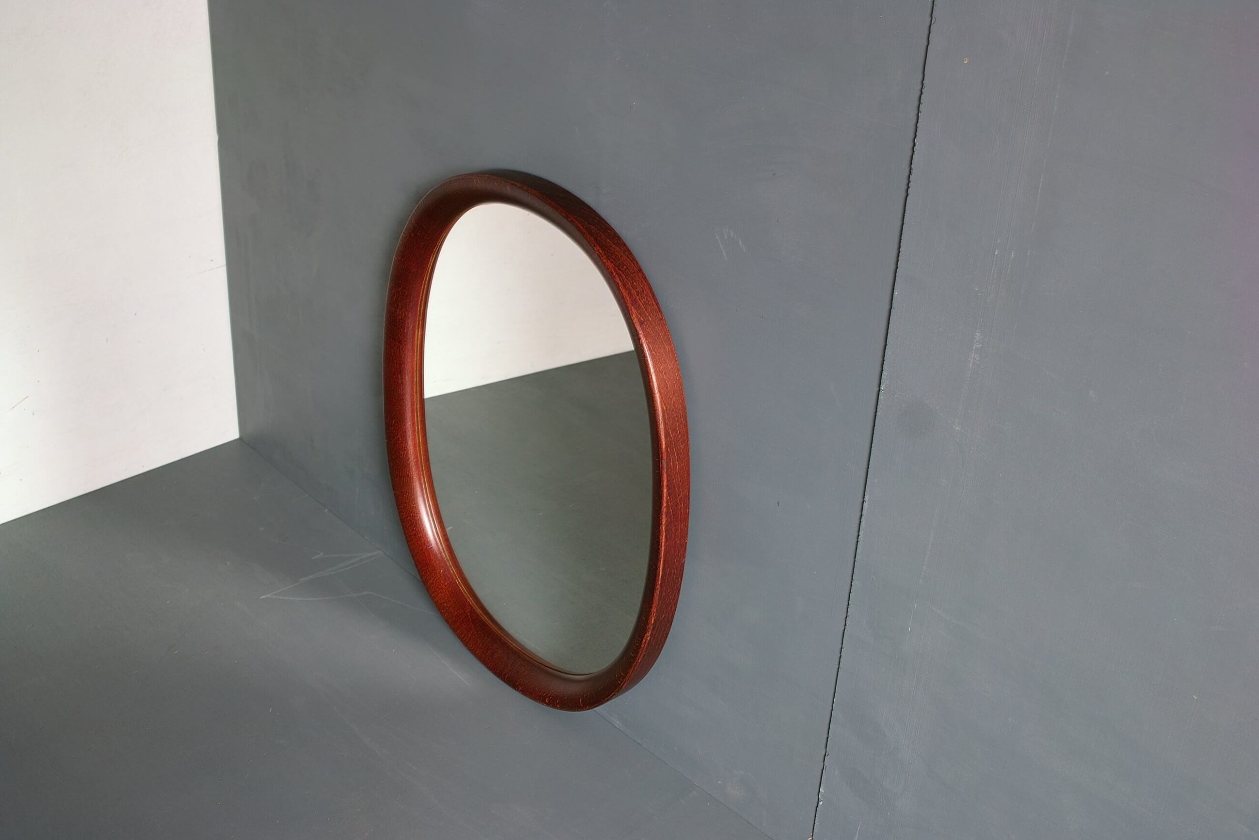 No.7573「曲木のオーバルウォールミラー：秋田木工/柳宗理デザイン