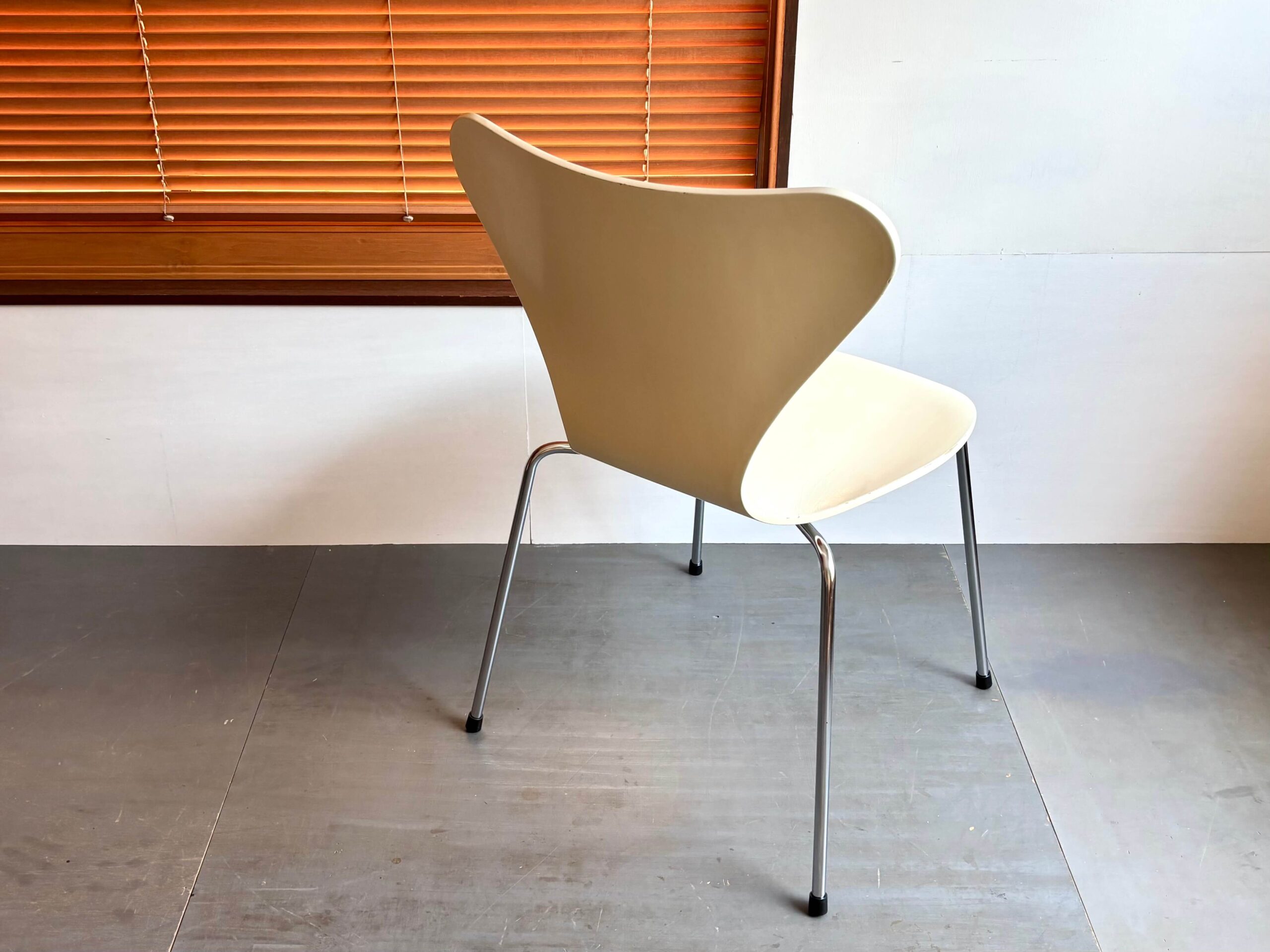 No.8727B「フリッツ ハンセン〈セブンチェア〉：1985年製」SOLD