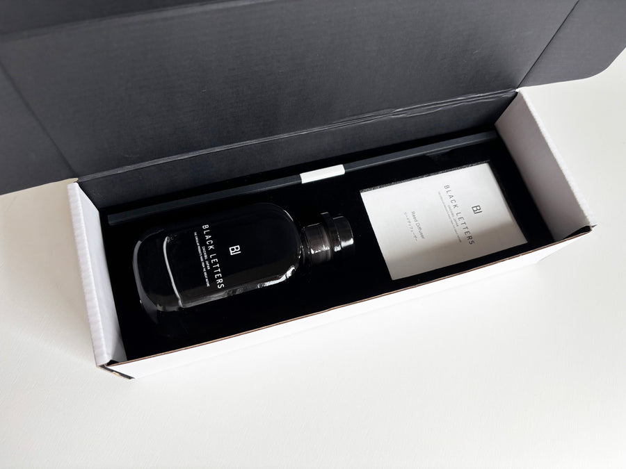 REED DIFFUSER URAHA – BLACK LETTERS Prod. by ISILK