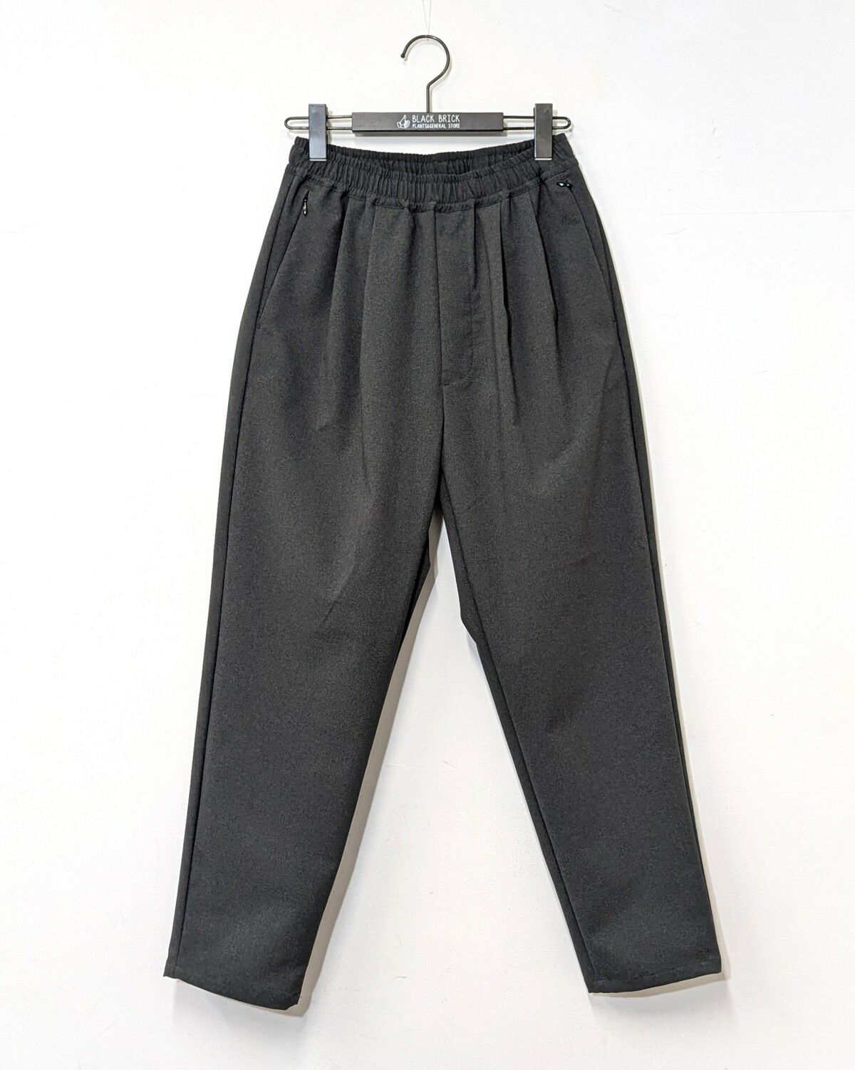 BLACK BRICK / Relax Tapered Pants（Women）｜ブラックブリックの通販