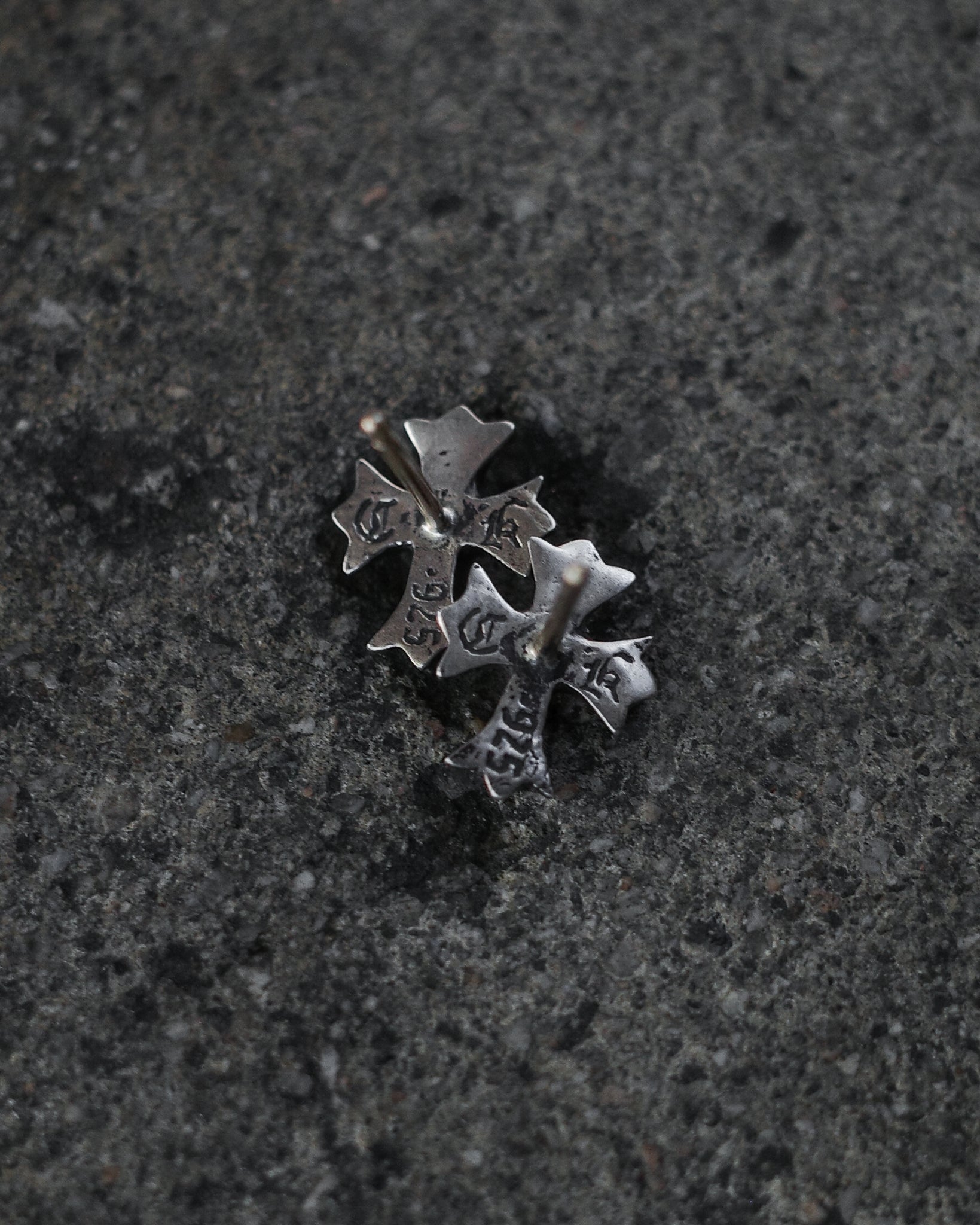 Chrome Hearts Cross No.2 Stud Earrings – BLINDATE INC
