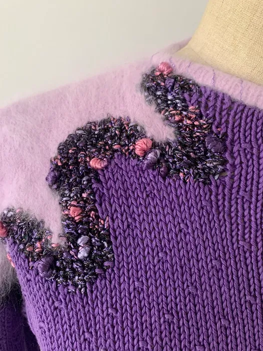 ヨーロッパ古着 80s セーター 刺繍 パープル 紫 ピンク ニット