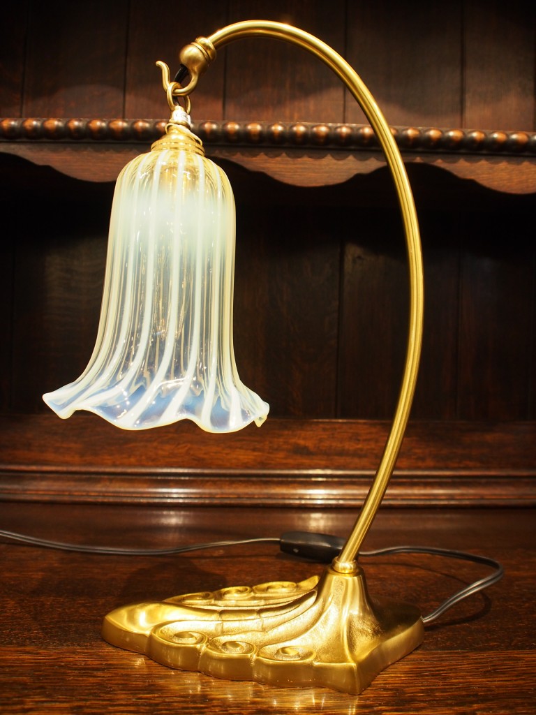 ウランガラス スタンドランプ / 16059909023 | 英国アンティーク家具