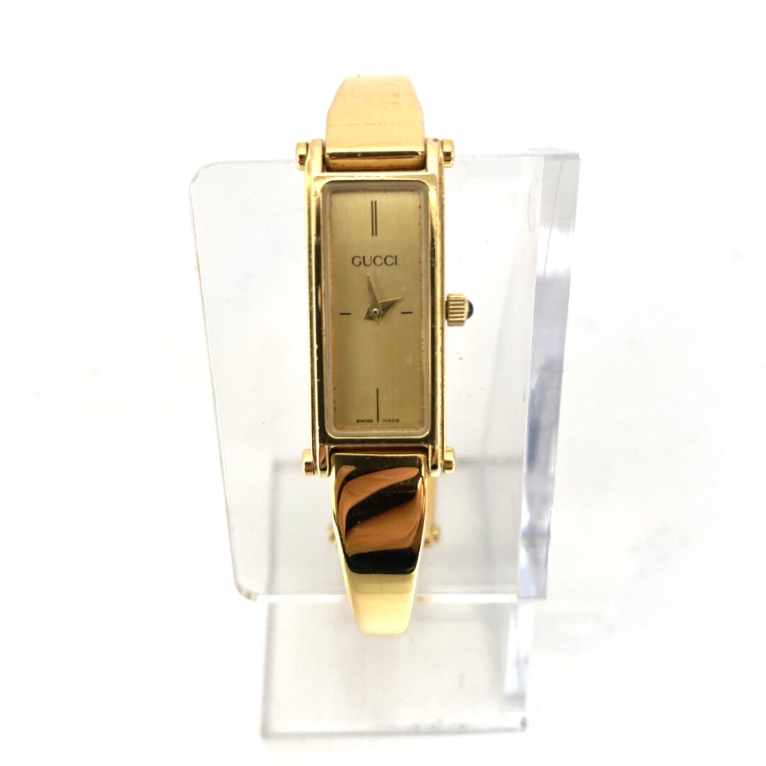 GUCCIのバングルウォッチの歴史 【BROOCH時計修理工房万代店】 BROOCH