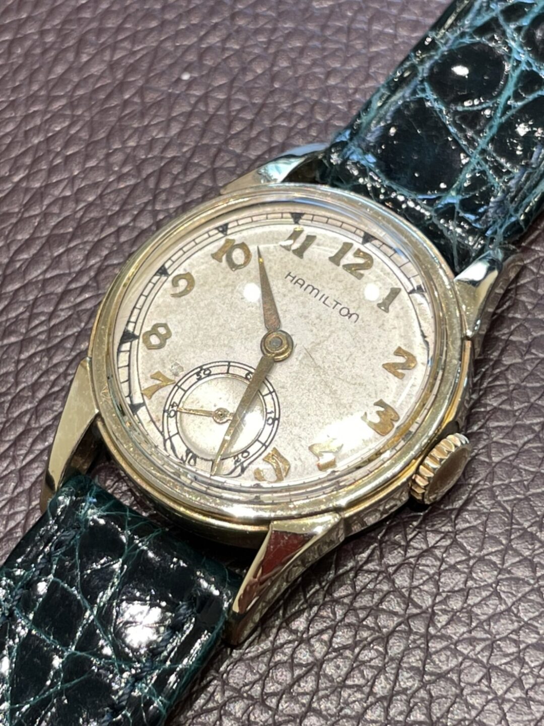 アンティークウォッチHAMILTON（ハミルトン）の手巻き式腕時計をご紹介